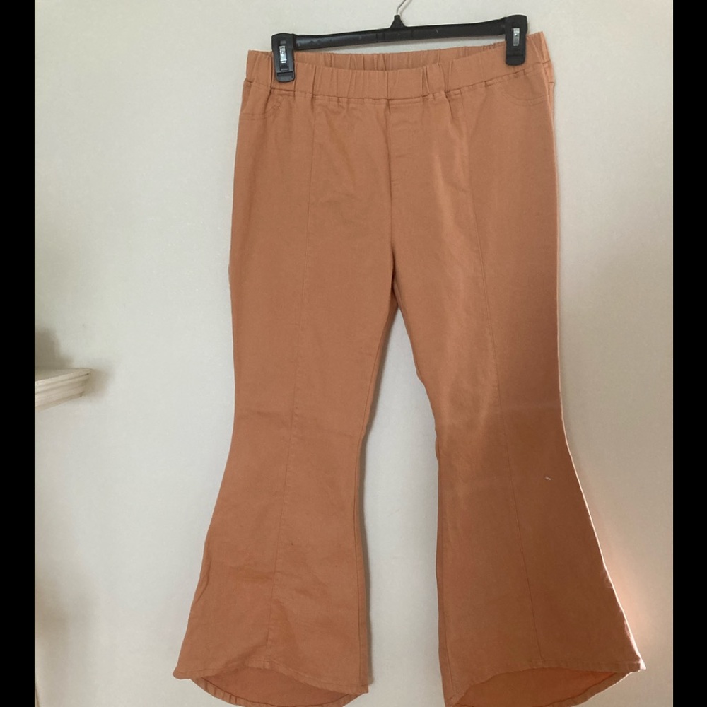 Umgee Flare leg pull on pants.2X